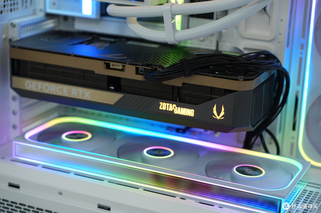 旗舰主机的定心丸！微星 MPG Ai1300TS PCIE5 月神电源