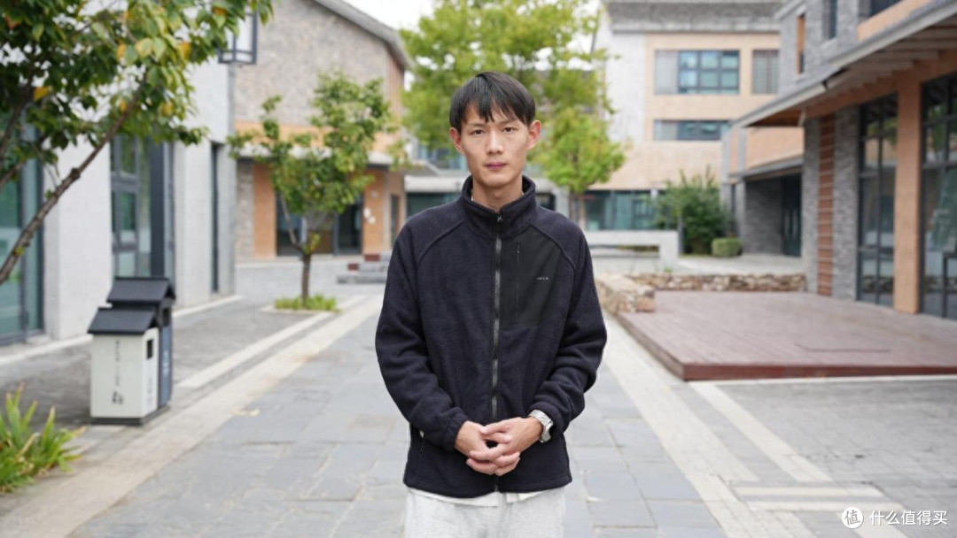 VBREX抓绒服实测:同价位克重的 2 倍,户外通勤保暖表现全面测评