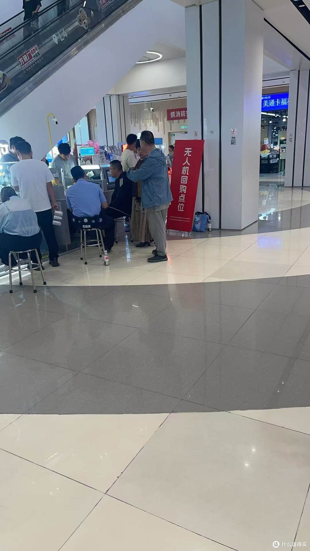 无人机市场天塌了!二手价暴跌40%?现在能不能抄底?