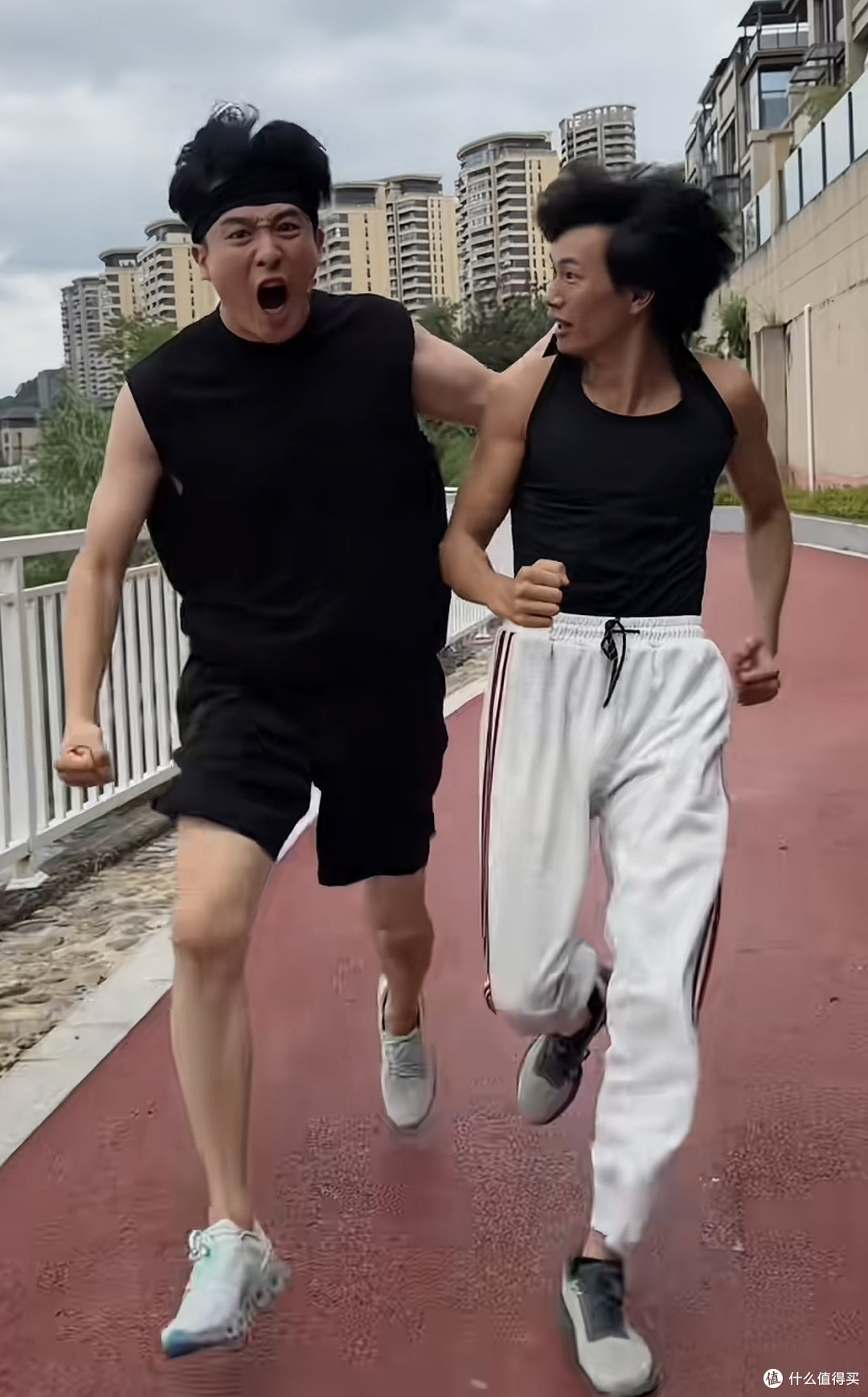 花小龙带吕小布孙艺洲自律的一天,确实孙艺洲有练健身