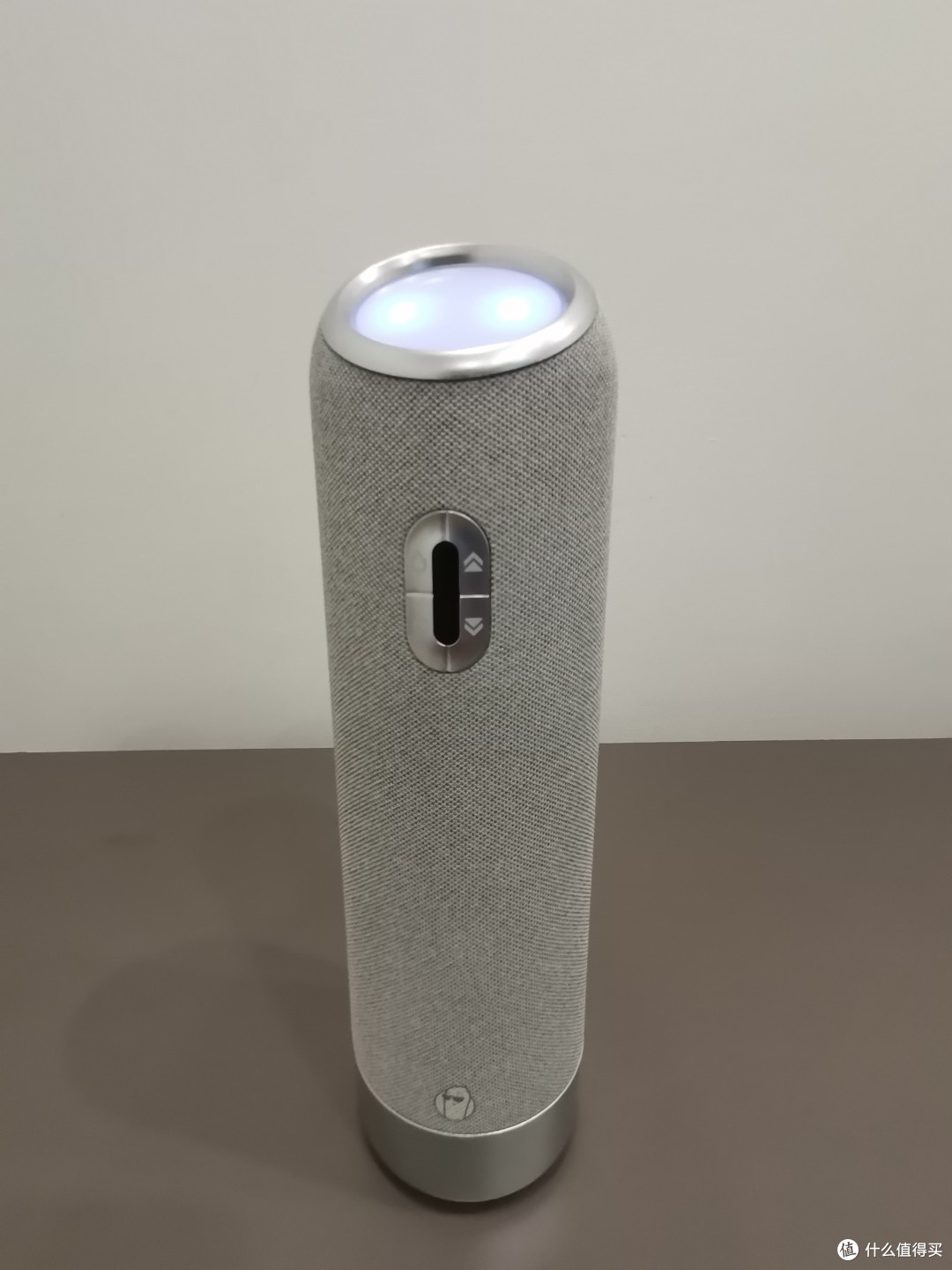 开箱实测|杰士邦 AI 聆动海豚杯,把飞机杯做成“蓝牙音箱”!