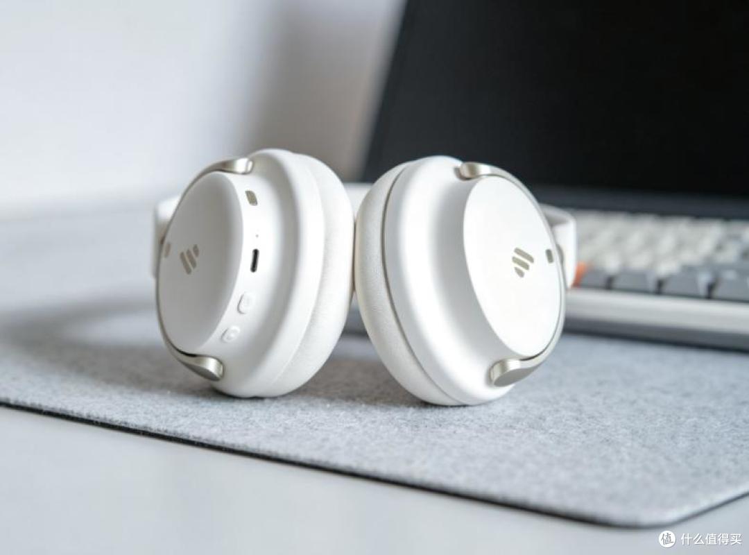 漫步者Fit900NB Turbo:-50dB降噪+双AI大模型,耳机卷出新高度