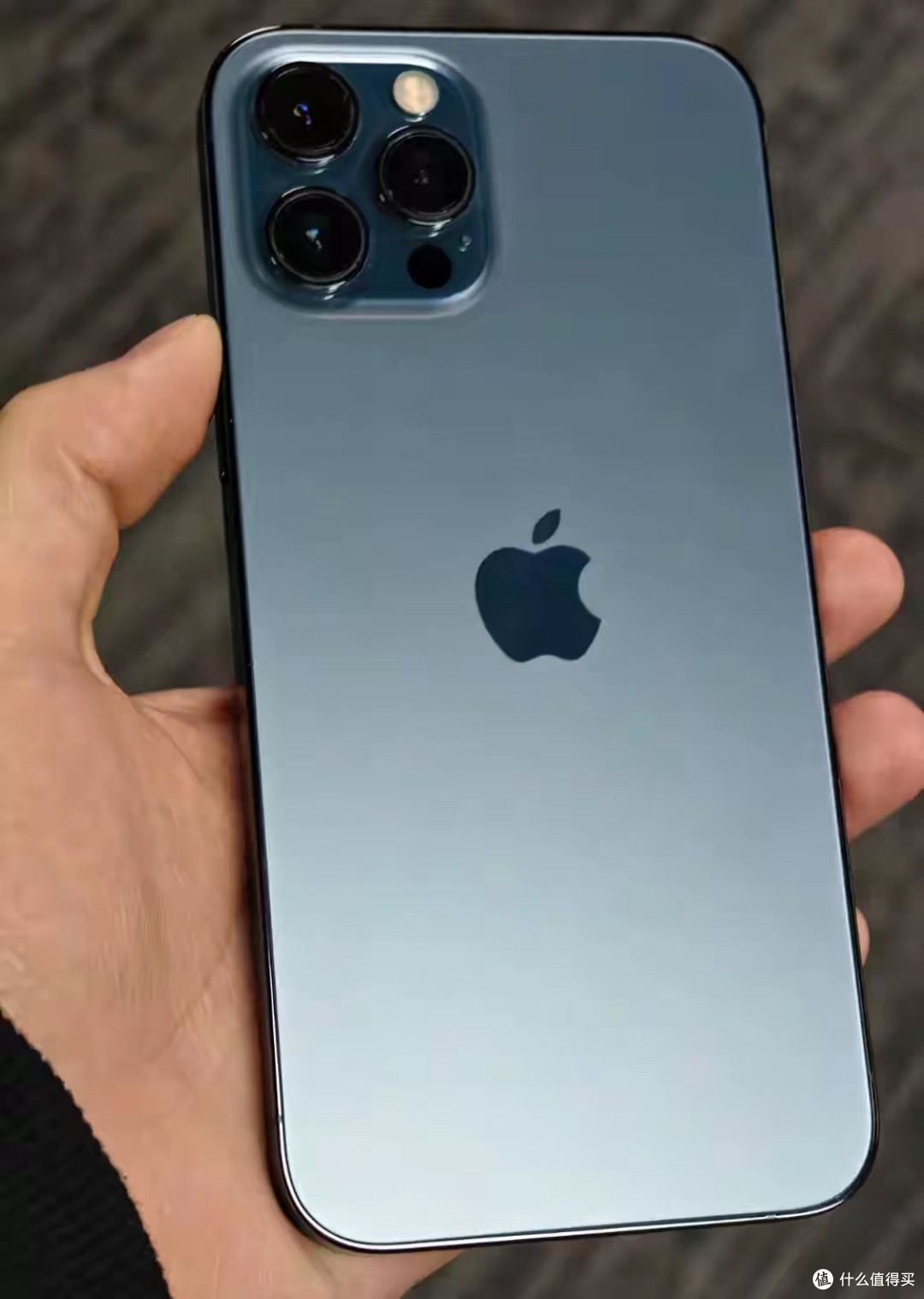 用了6年还不想换？iPhone 12 Pro Max到底“锁”住了谁