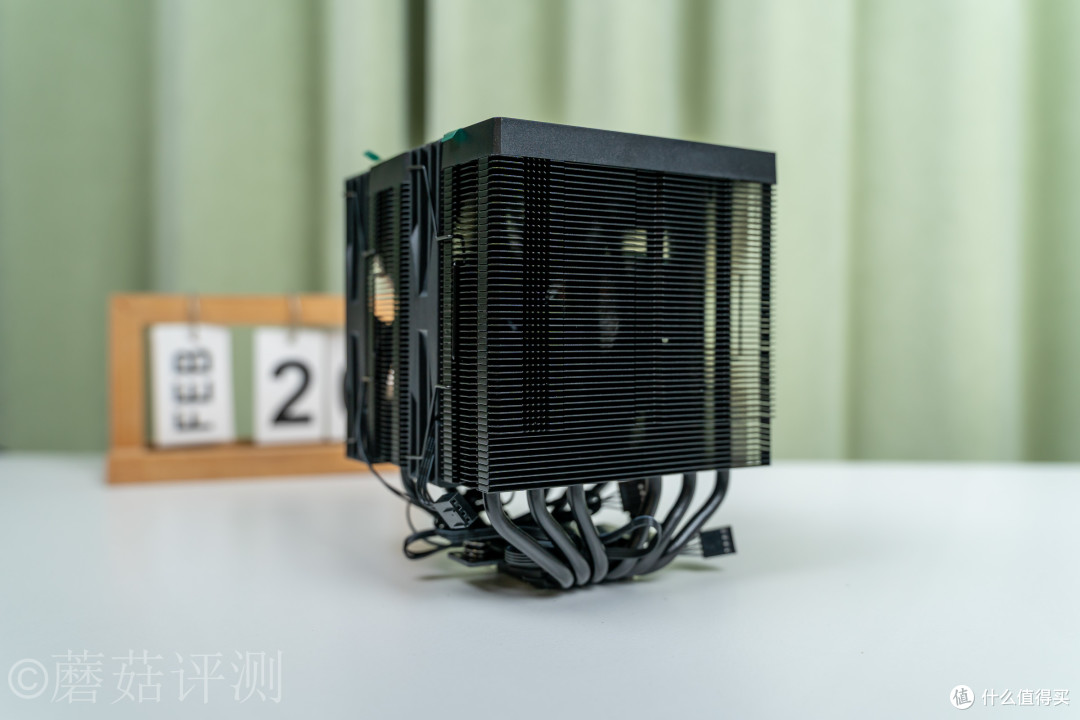 双塔六热管搭配数显监控,实用性拉满,安耐美TD60D风冷散热 测试