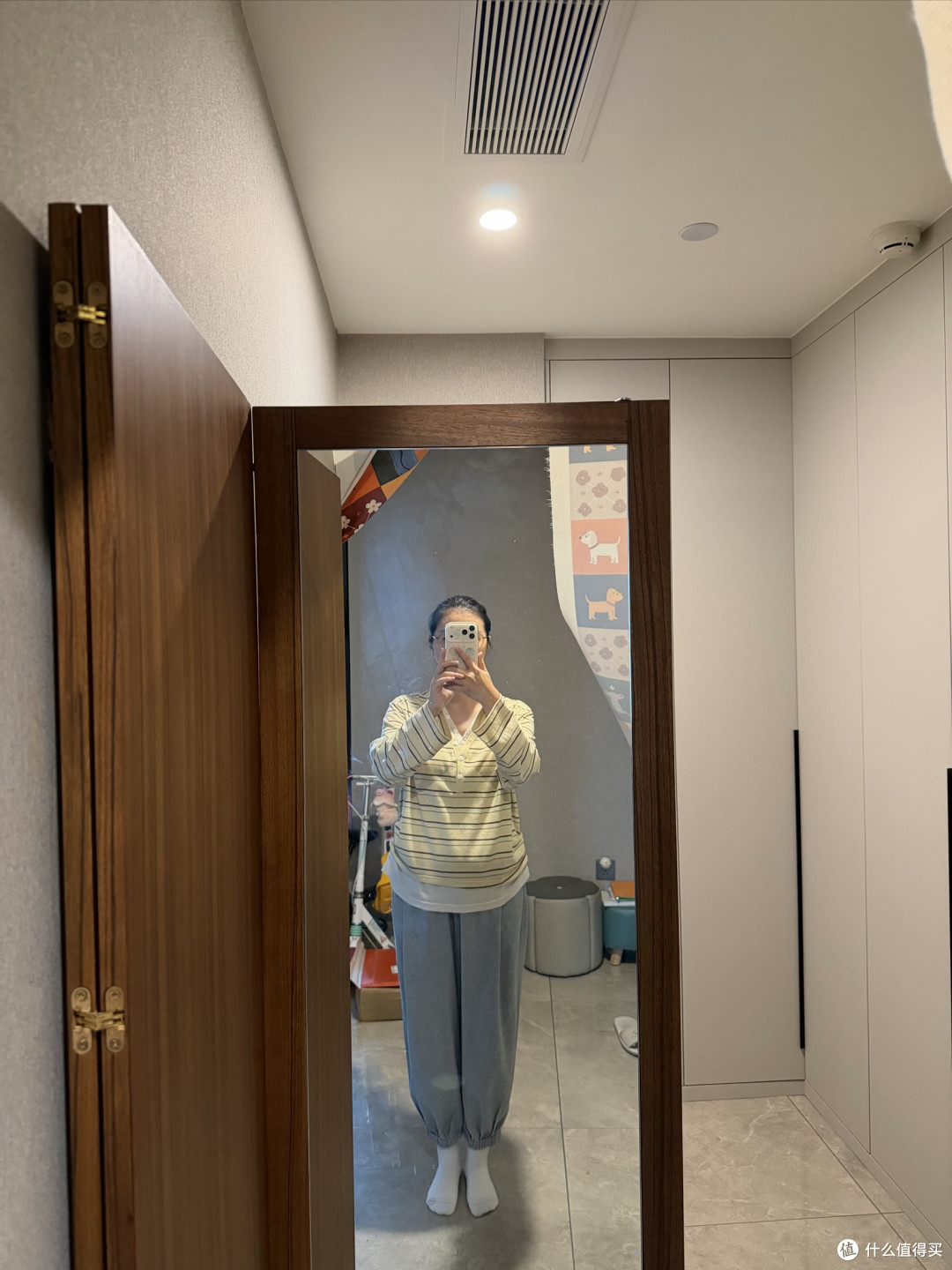 豆包帮我来搭配/一件条纹衫,3步叠出秋日层次感