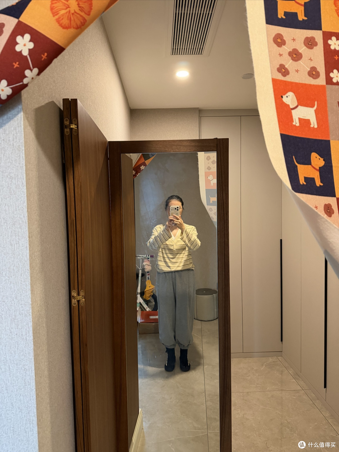 豆包帮我来搭配/一件条纹衫,3步叠出秋日层次感