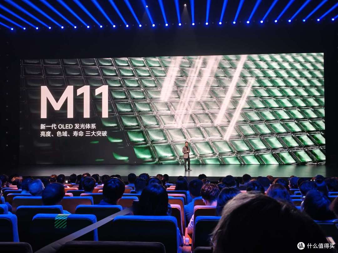 小米18 Pro发布,背屏双杯暂无标准版,起步涨1000这代推荐Pro
