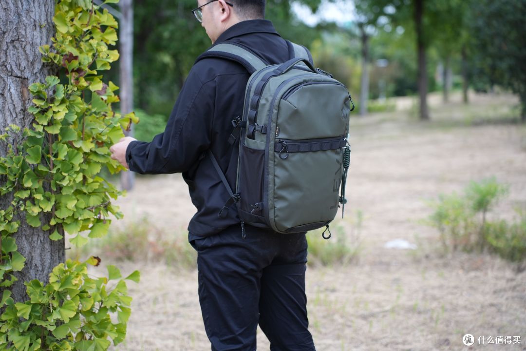 地平线8号 Navigator潜行者系列双肩背包深度使用体验