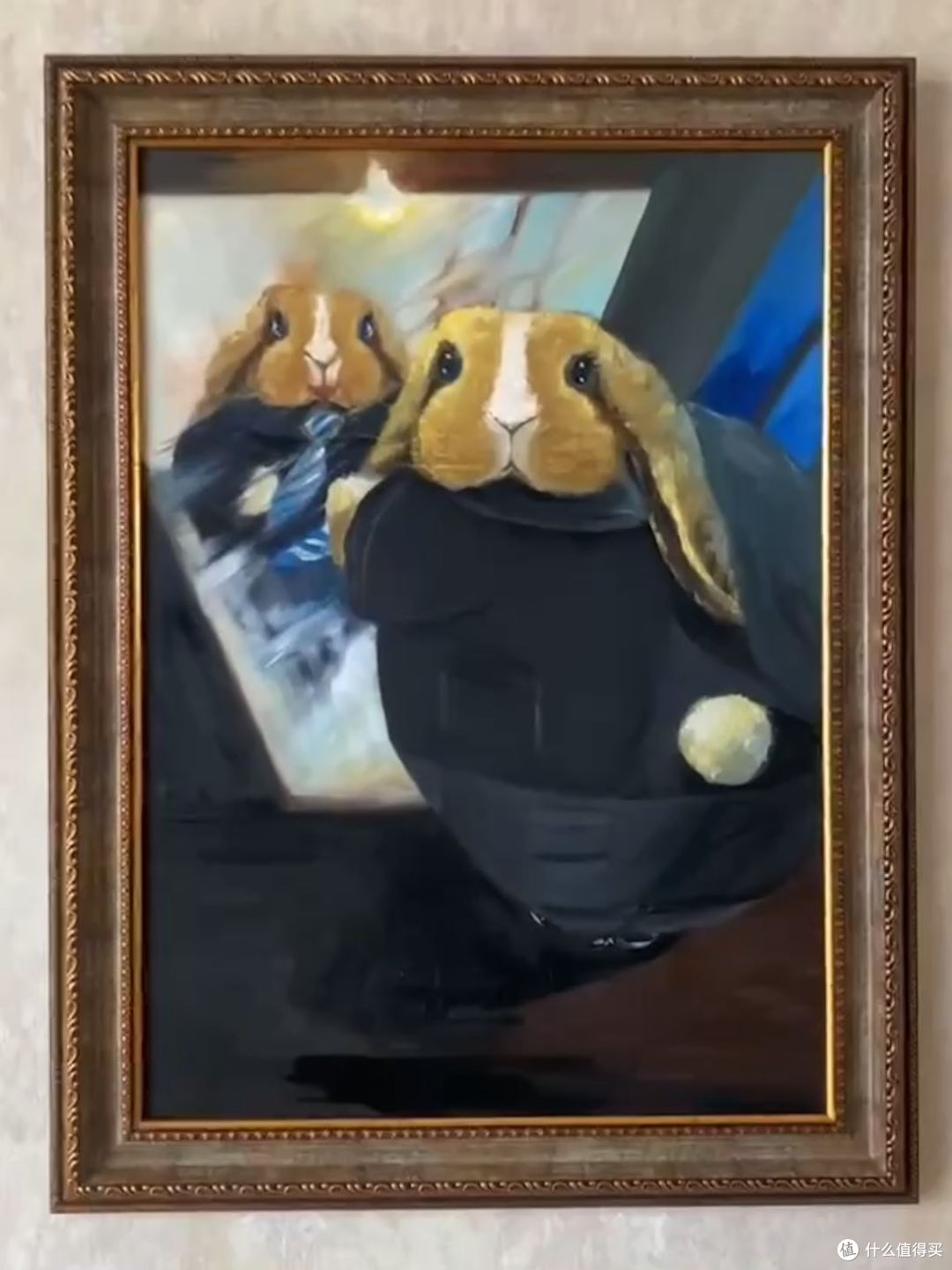 张宝月与画中的垂耳兔莫卡