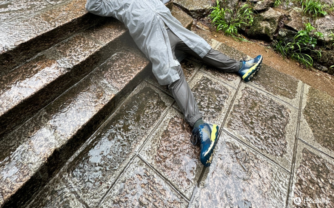 149 块的越野鞋穿了 4 年,走过黄山九寨沟云和梯田,到底行不行