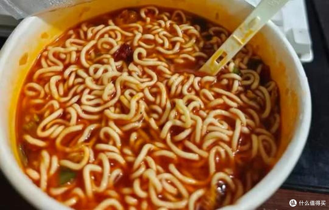 不想天天下厨？家中备好这 5 款速食，赶时间、嘴馋都能派上用场