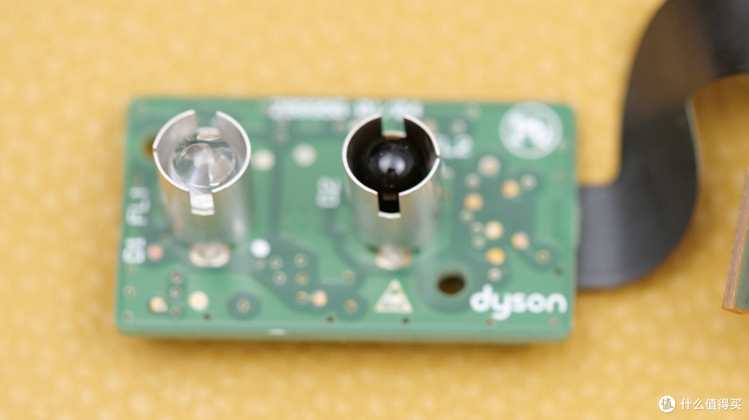 Dyson 360 Heurist 扫地机拆解