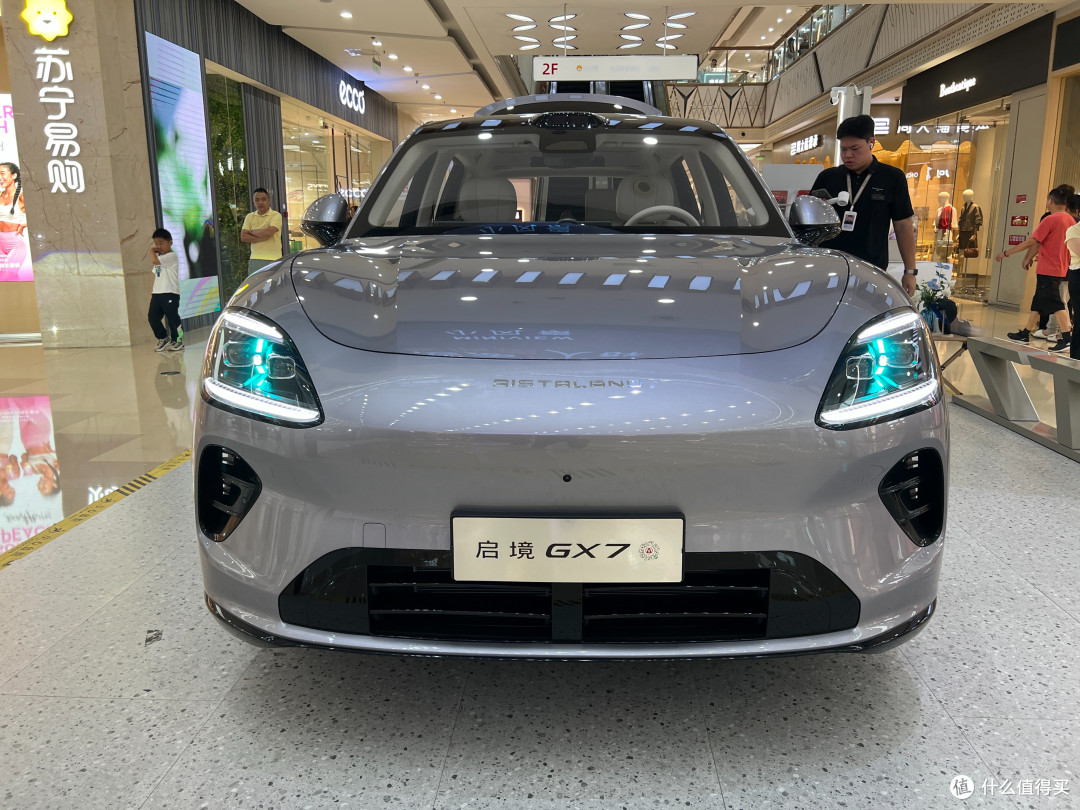 打工人午休神车,20秒就把床给我铺好了——启境GX7实车体验
