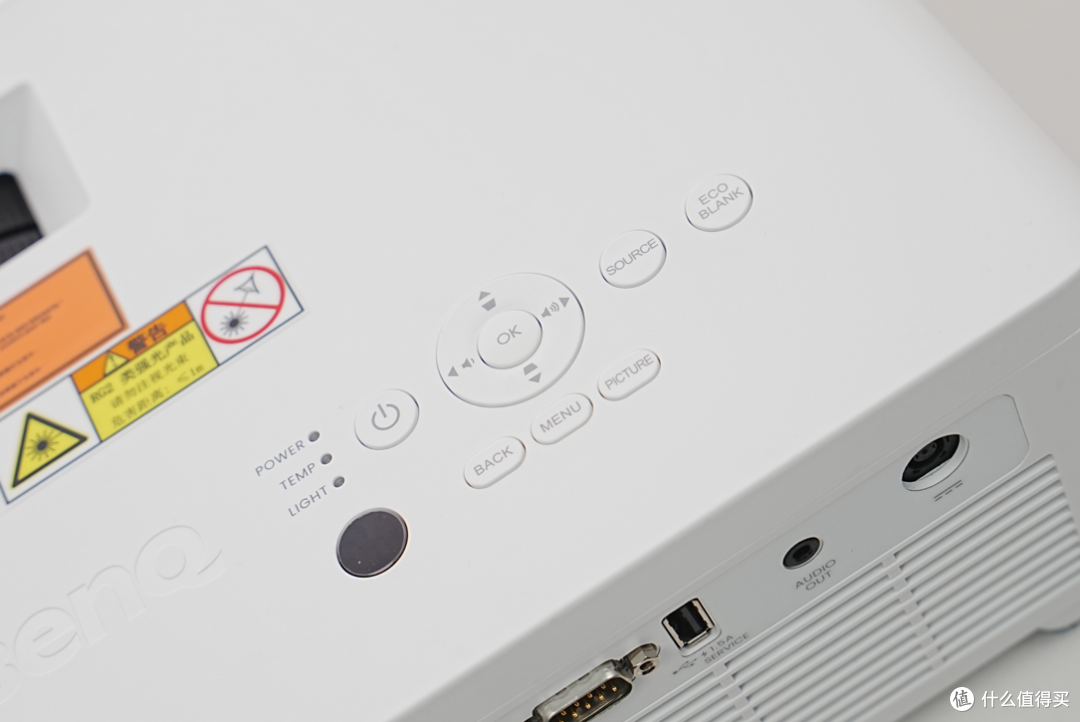 告别灯泡机:明基 LH655C 激光投影仪评测,4000 流明不用拉窗帘