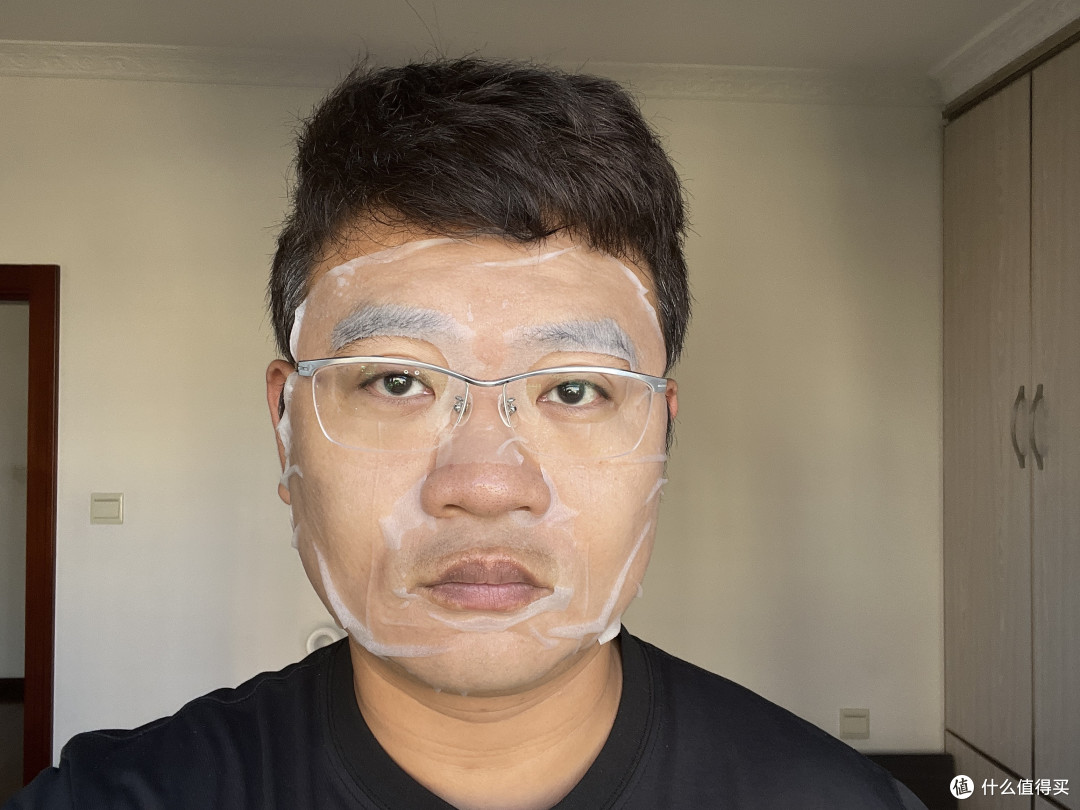 人到中年不妥协，边玩游戏边护肤--40+男人5款面膜的真实体验