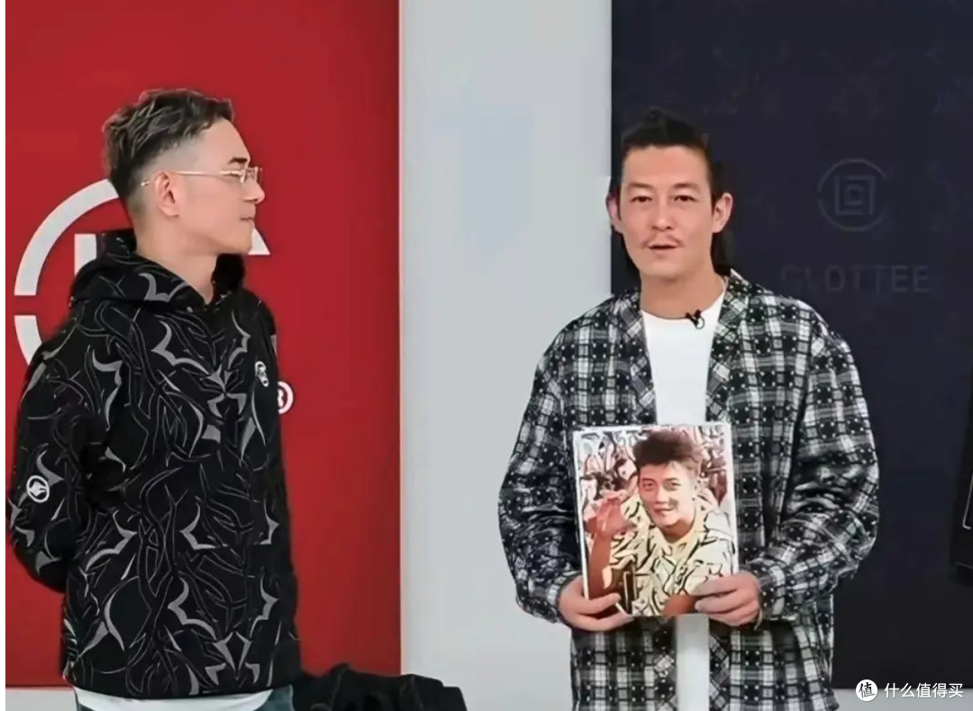45岁陈冠希素颜直播卖货千万!老A8还是那个老A8?