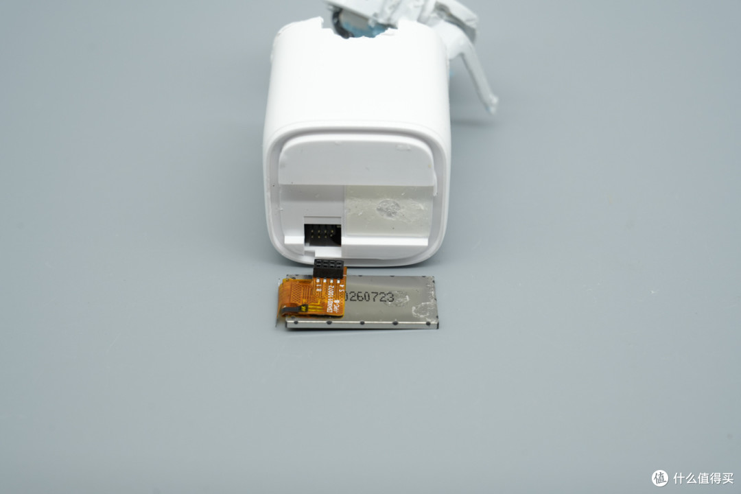 支持 PD3.2与UFCS ,倍思 45W PicoGo Pro拆解