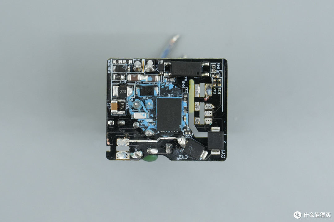 支持 PD3.2与UFCS ,倍思 45W PicoGo Pro拆解