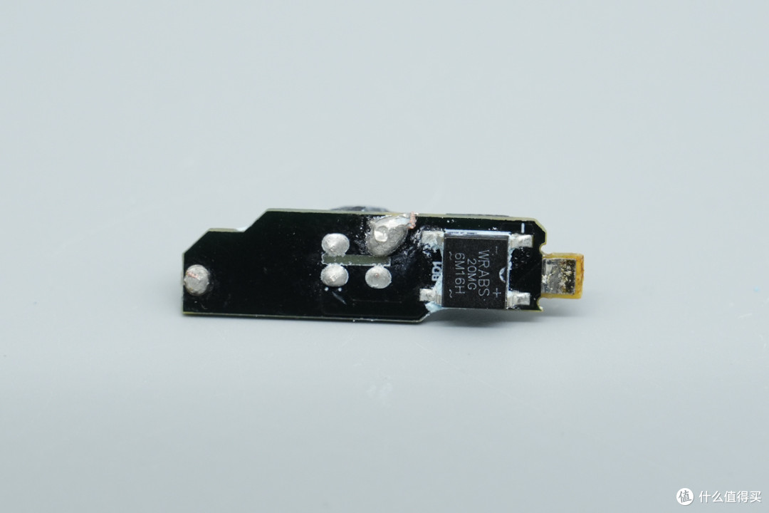 支持 PD3.2与UFCS ,倍思 45W PicoGo Pro拆解