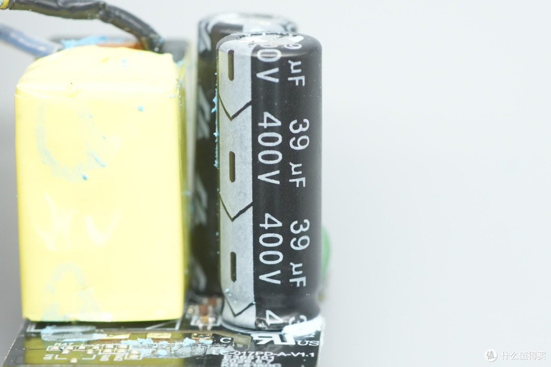 支持 PD3.2与UFCS ,倍思 45W PicoGo Pro拆解