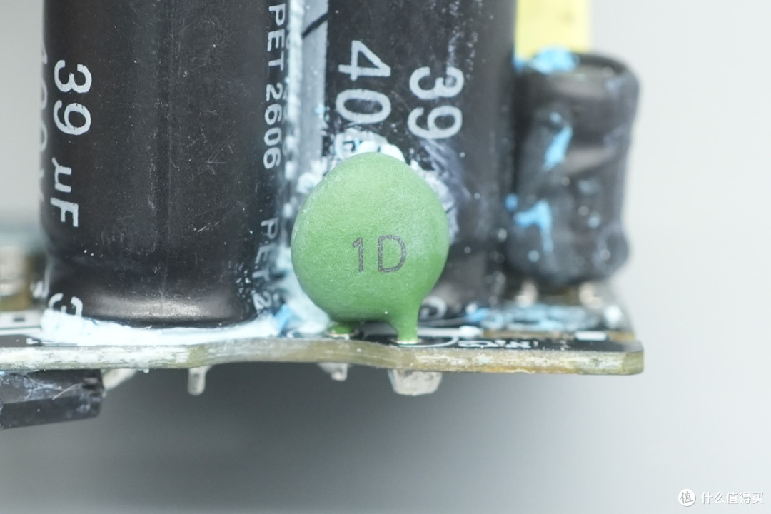 支持 PD3.2与UFCS ,倍思 45W PicoGo Pro拆解