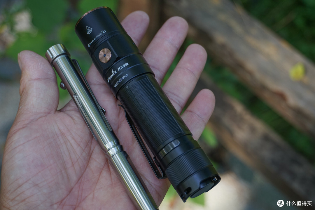 暴力小直FENIX K35R，3200流明430米远射上手测评