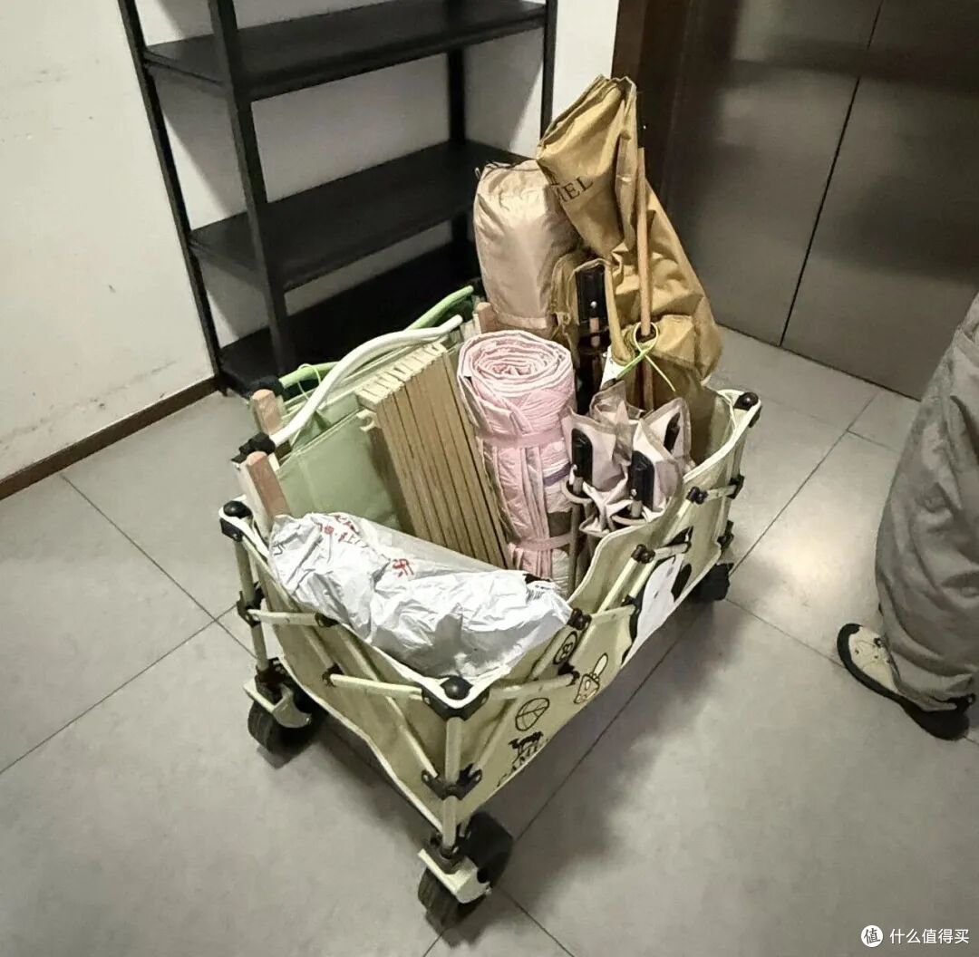 露营装备，也有“邪修版”？果然，还是年轻人的脑子更好使