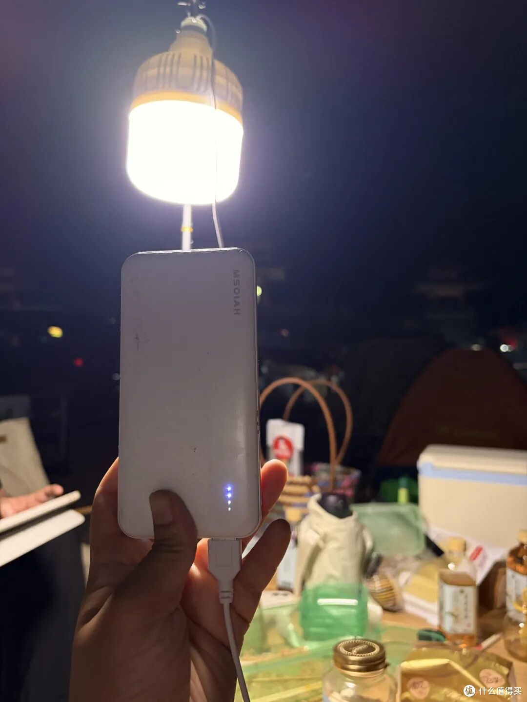 露营装备，也有“邪修版”？果然，还是年轻人的脑子更好使