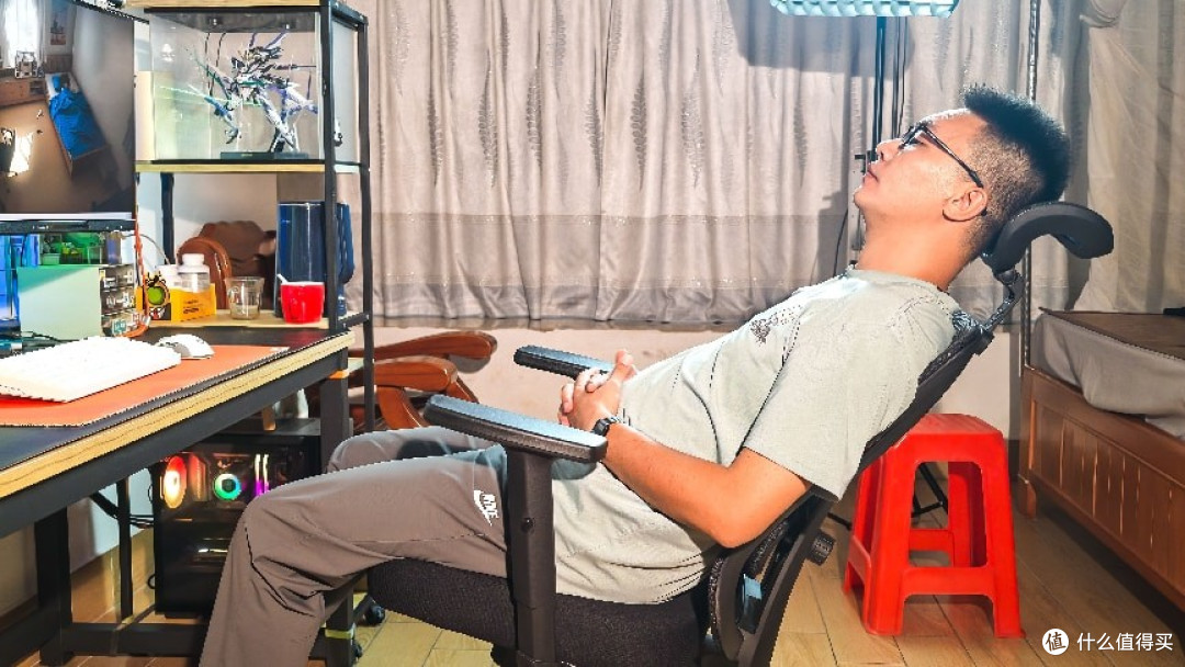 399 元的人体工学椅,真能把腰"托住"吗?夏草木 Fit CC 深度体验