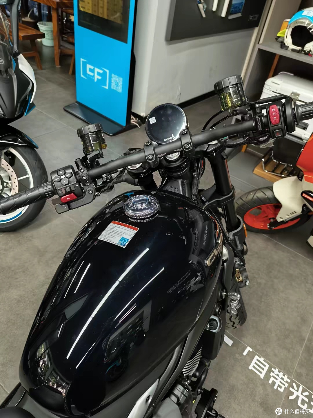 春风450CLC AMT:新手友好复古巡航实测