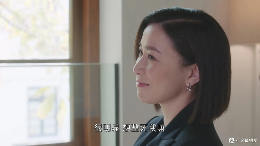 评分不高,却比9分剧更敢拍:它扒的是那块叫"理想"的遮羞布