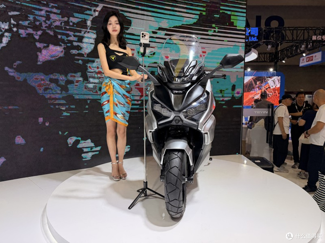 2026摩博会直击：天鹰TX450，六轴IMU满配电控，弯道踏板天花板