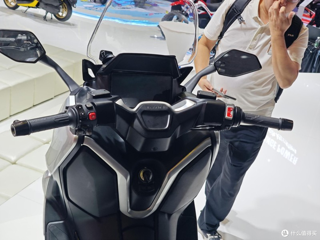 2026摩博会直击：天鹰TX450，六轴IMU满配电控，弯道踏板天花板