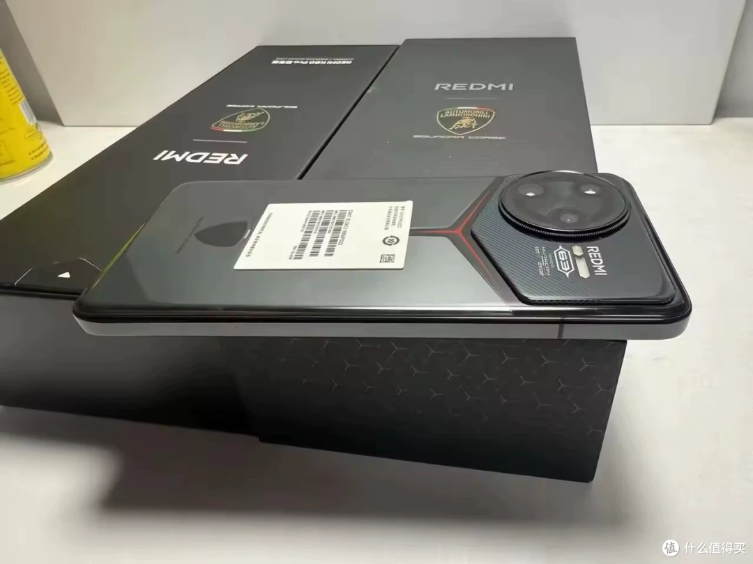 兰博基尼联名只值两百，K80 Pro 冠军版 998 元
