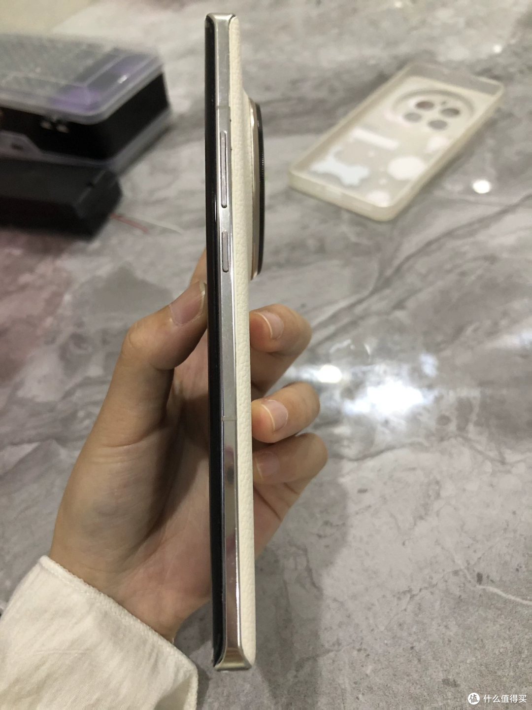 真我GT5 Pro换屏机1020元,官方一块屏就要829