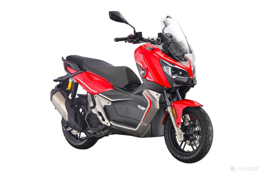 一万三的钱江鸿150ADV,跨界踏板能玩烂路吗?