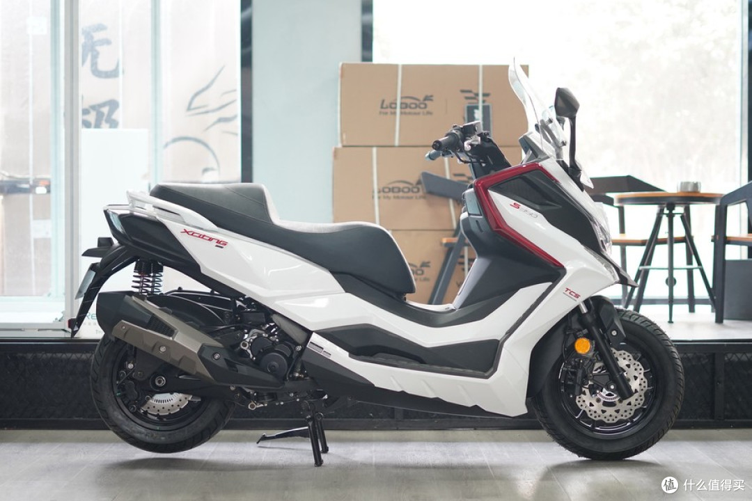 三万级的光阳赛艇S350,经典大踏板还值得选吗?