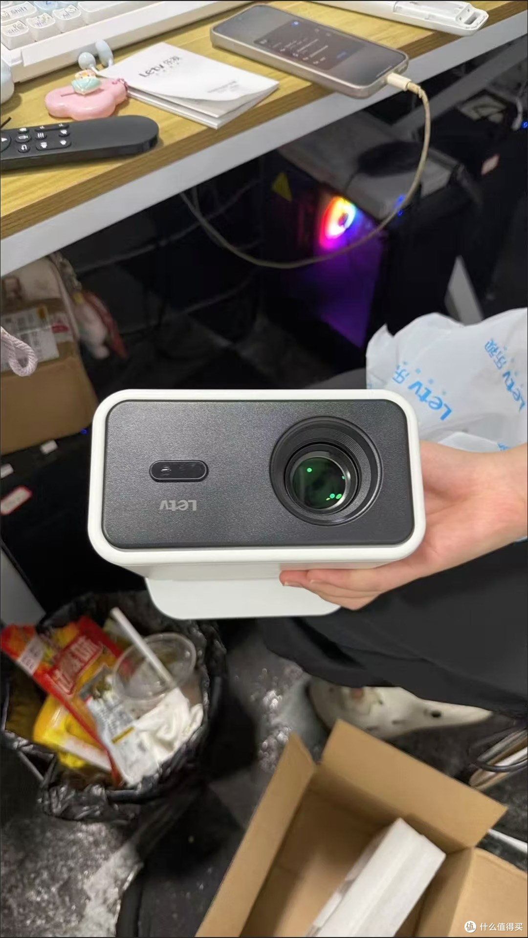 卧室投影怎么选?记住这5点就够了