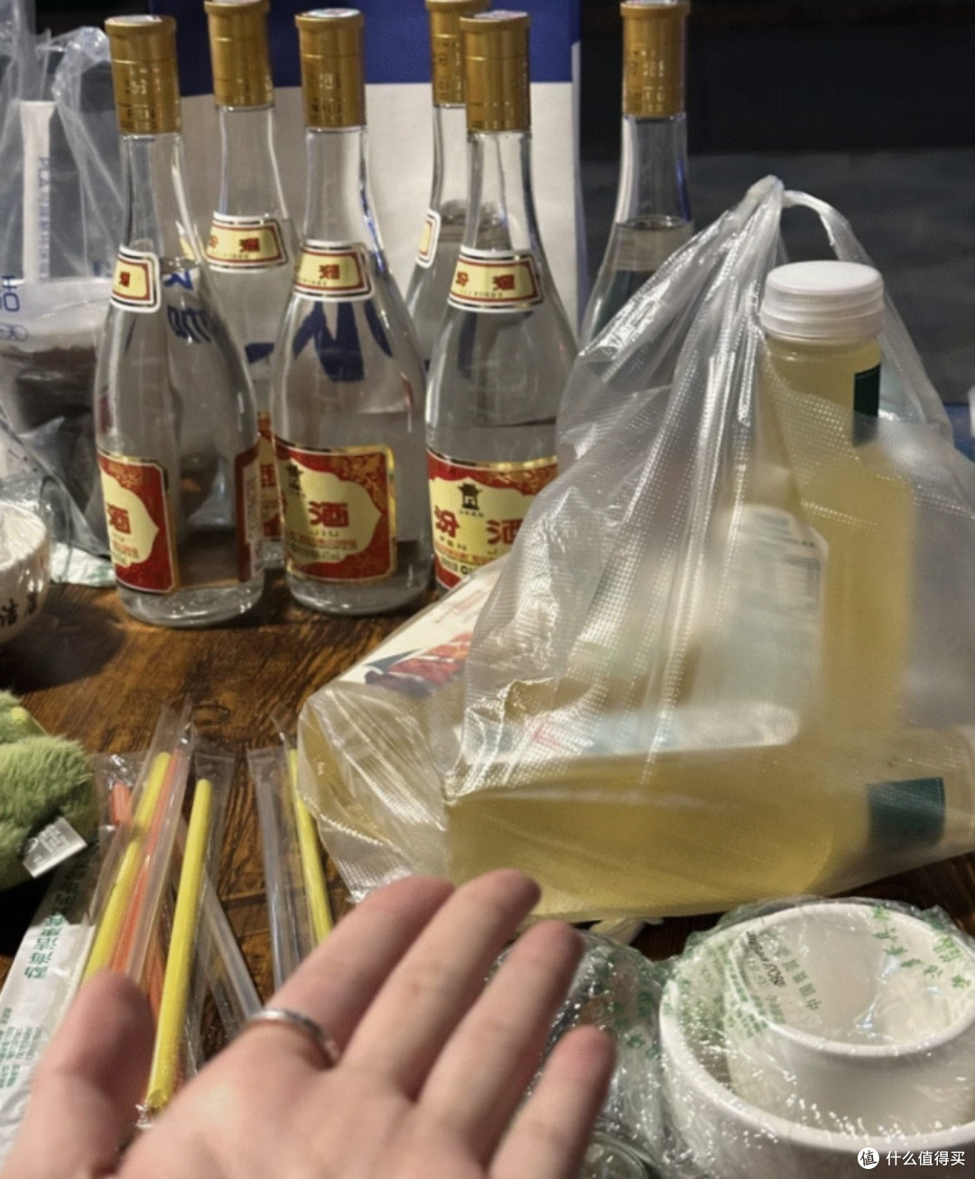 白酒年轻化这个赛道,茅台没走通的路,终究还是让汾酒先挤进去了