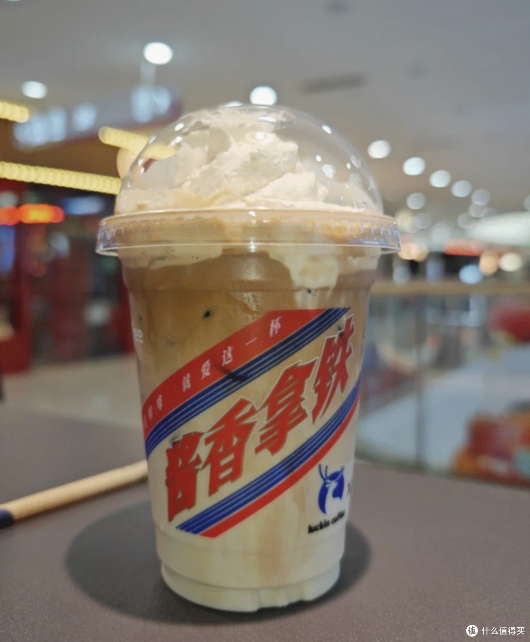 白酒年轻化这个赛道,茅台没走通的路,终究还是让汾酒先挤进去了