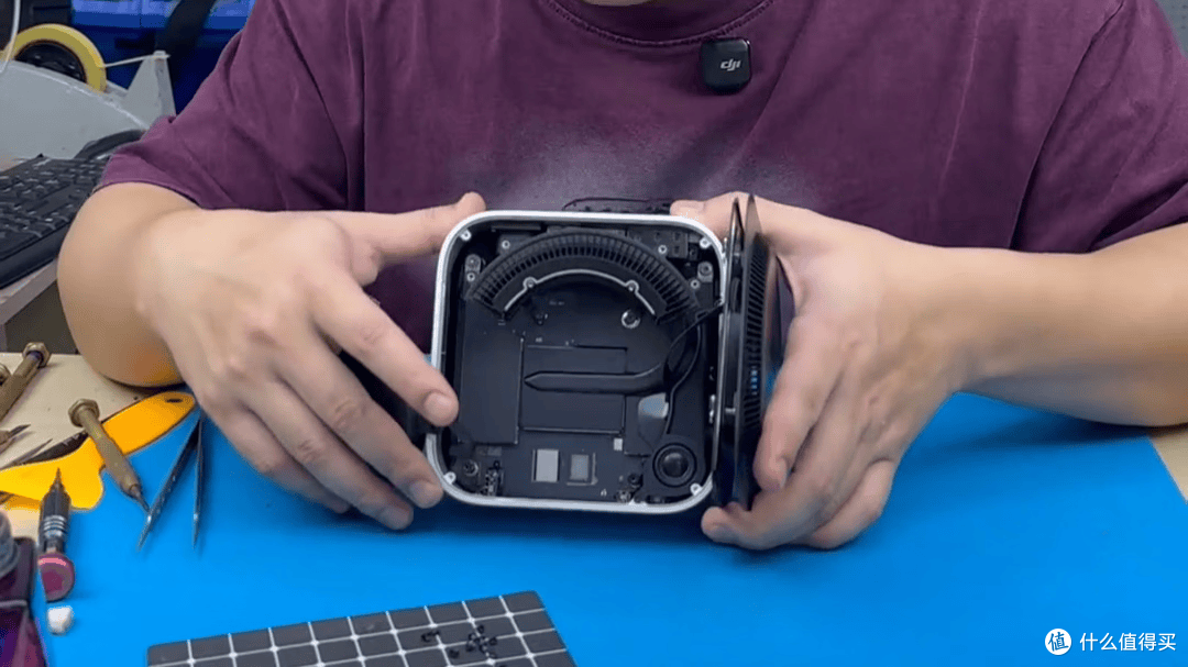 新 Mac mini M6 款巨变:硬盘变板载了!