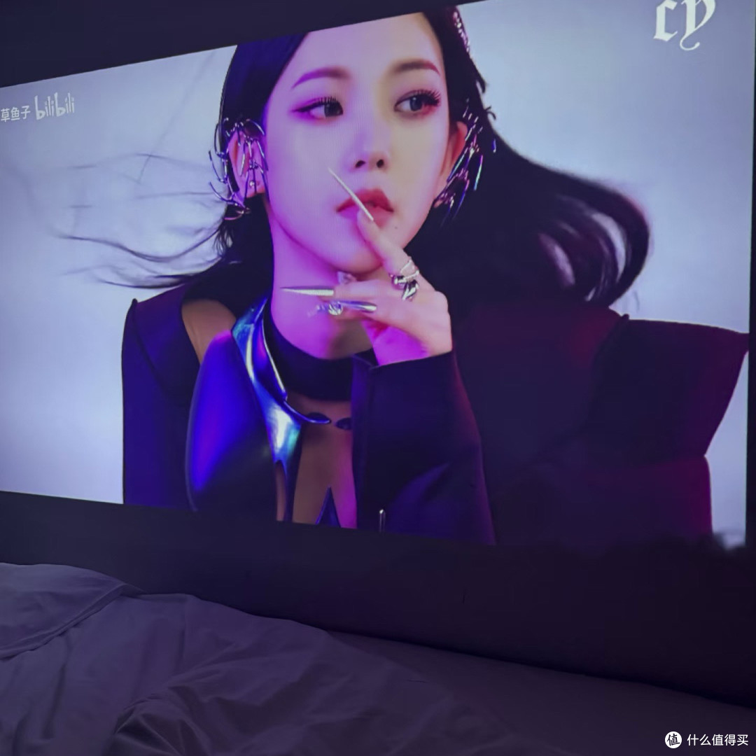 卧室投影改造与极米Play6实测