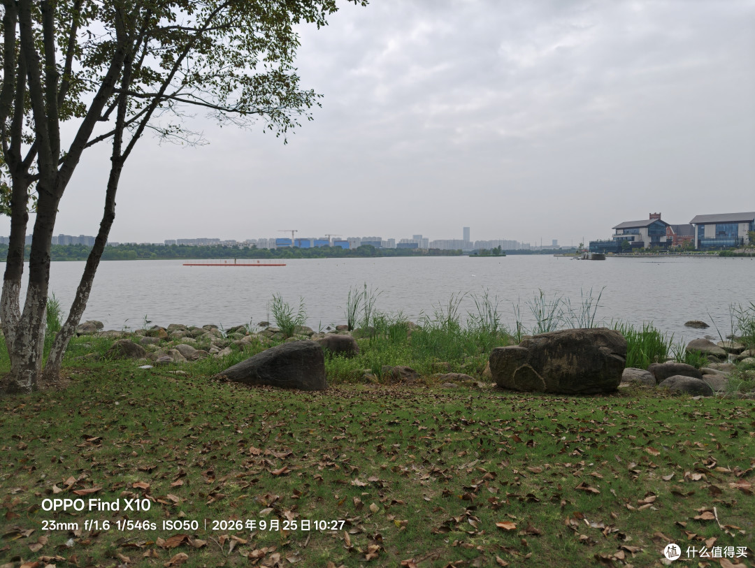 VIVO X100s/X300 Pro/X500/OPPO FIND X10横跨四代的像素对决
