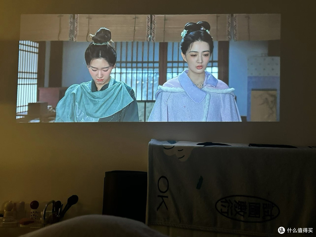小明Q3Pro投影仪