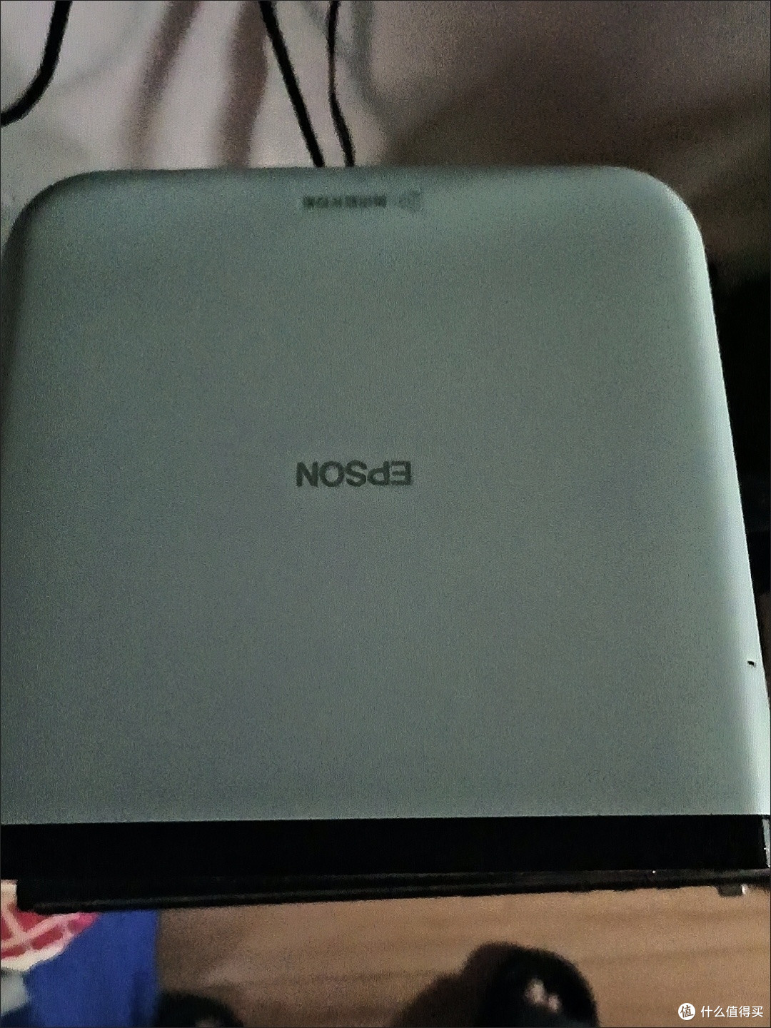 爱普生EF-12:3LCD色彩柔和护眼