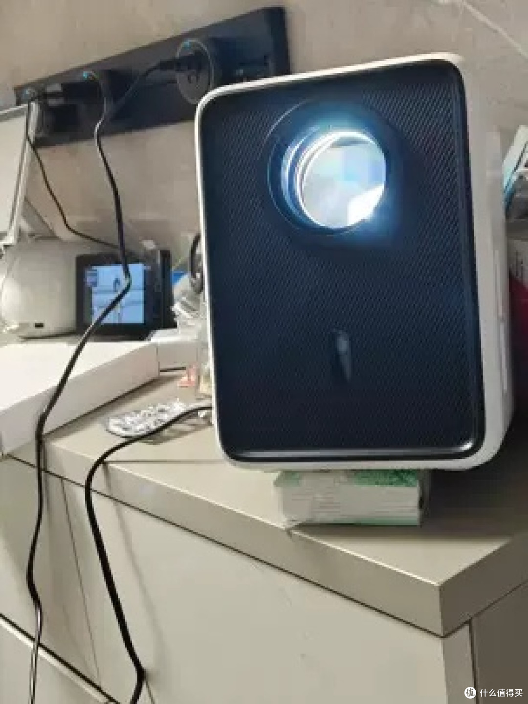 爱普生投影仪复古设计与专业视听配置解析