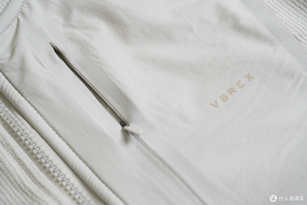 VBREX 抓绒服:保暖效果和质感和一千多的一样好,性价比深度测评
