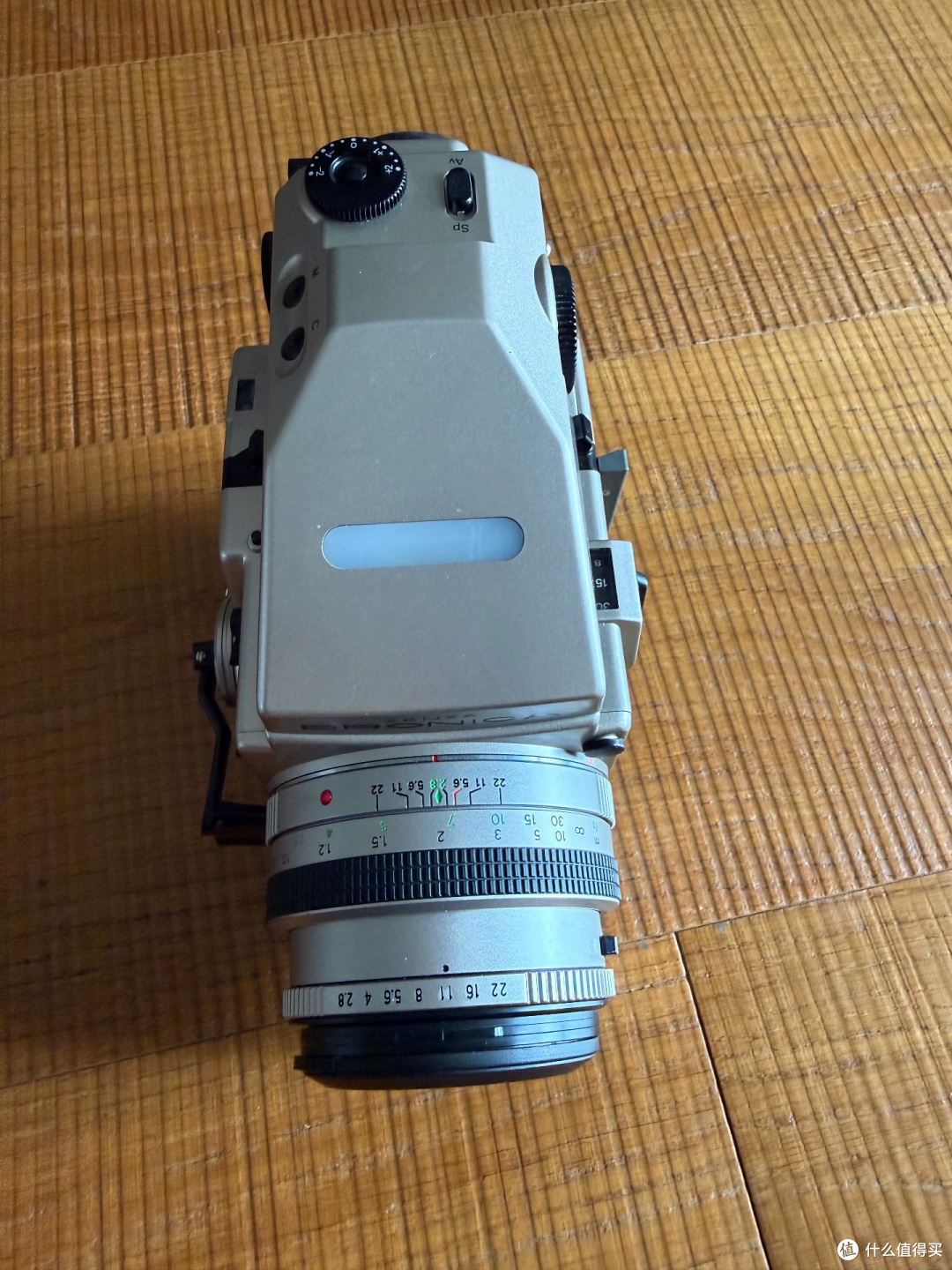 勃朗尼卡 13093 元Bronica ETRSi 40周年版 香槟那层壳其实是塑料