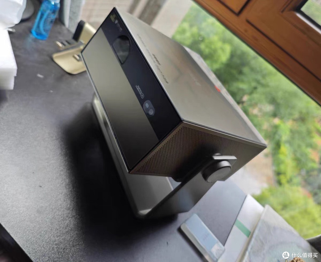 大眼橙X30 Ultra客厅卧室通用测评