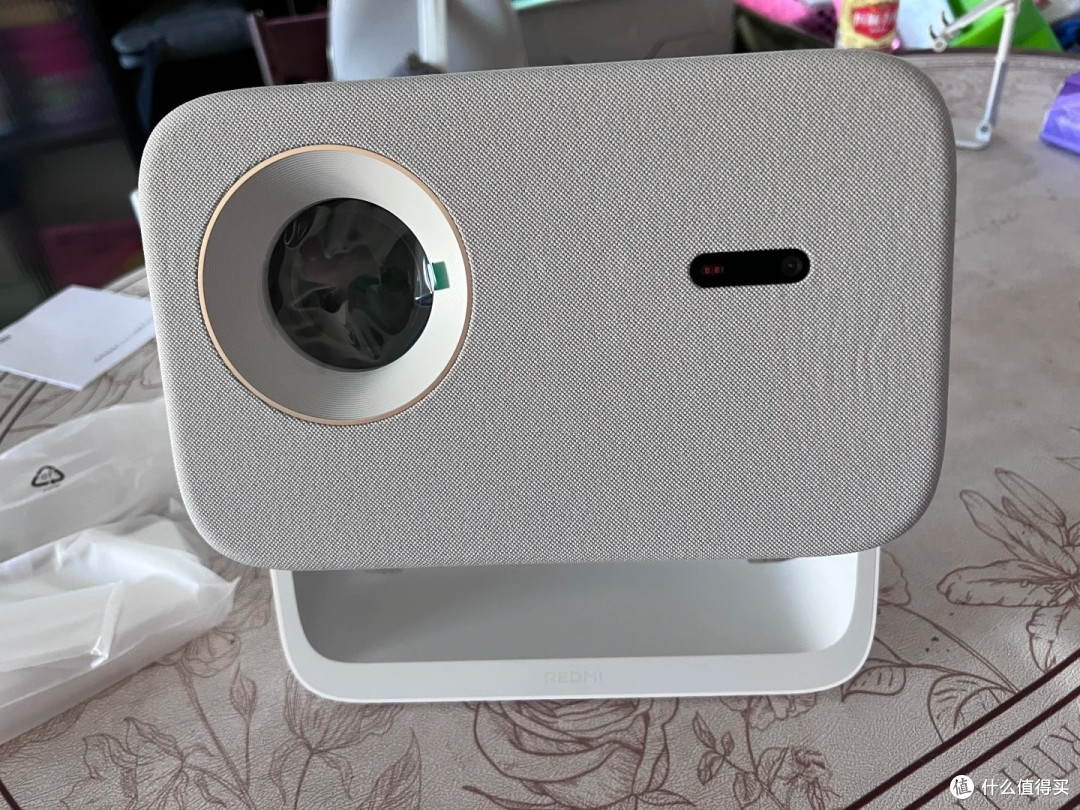REDMI 投影仪 5 Pro 开箱|千元家用投影到底值不值